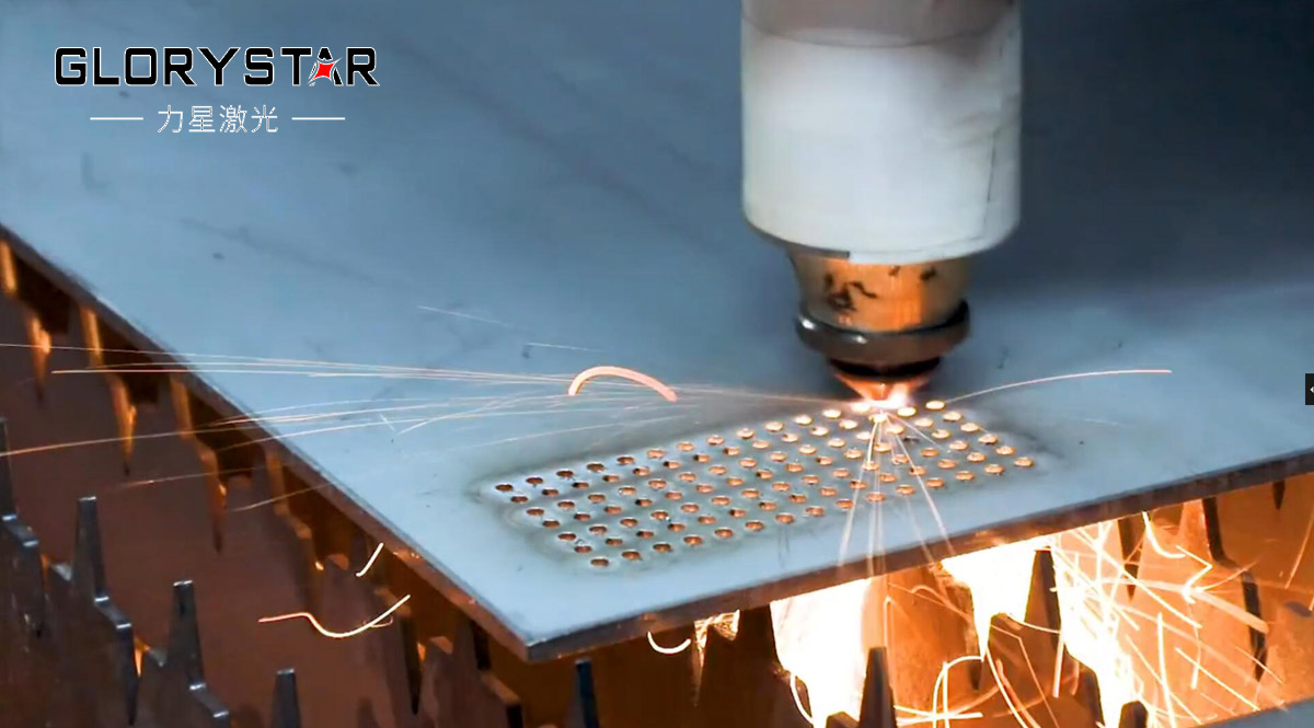 光纖激光切割機(jī)對比數(shù)控沖床加工的優(yōu)勢解析 光纖激光切割機(jī)對比數(shù)控沖床加工的優(yōu)勢解析