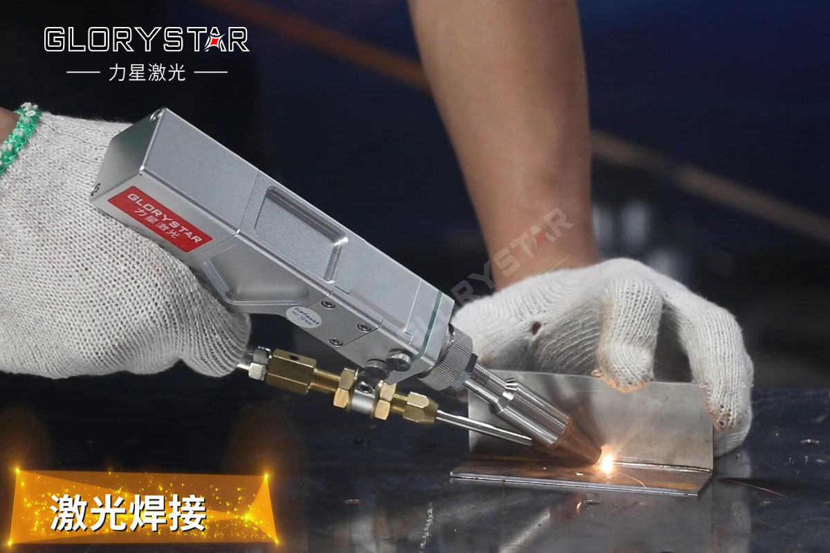 力星激光和客戶并肩發(fā)展，攜手共進