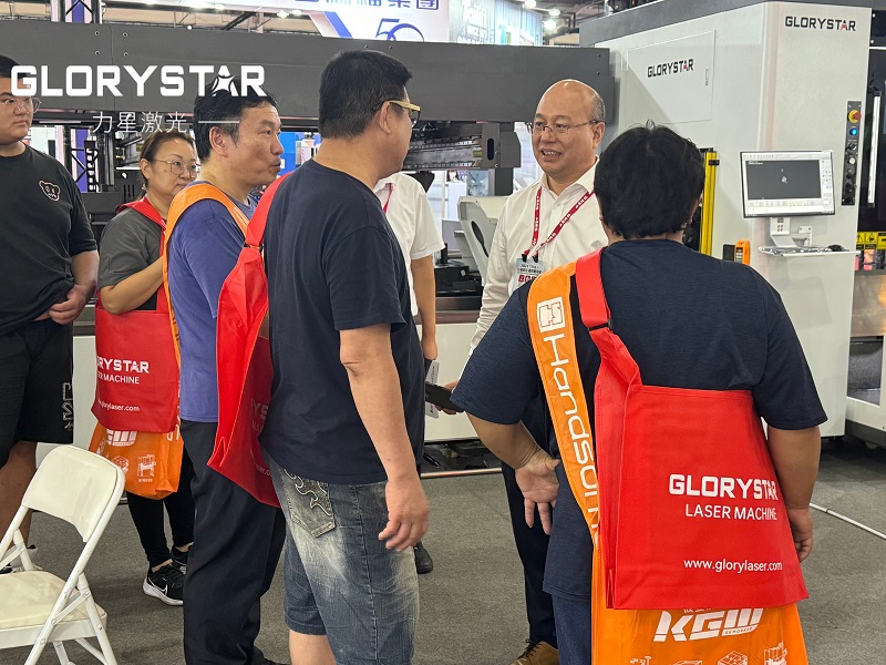 力星激光全國巡展〔臺灣站〕如火如荼！40000瓦超高功率獨(dú)領(lǐng)風(fēng)騷！