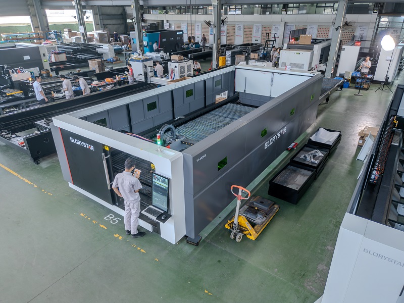 激光切割機(jī)保護(hù)鏡使用壽命及影響因素分析 激光切割機(jī)保護(hù)鏡使用壽命及影響因素分析