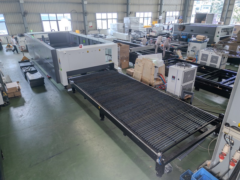 激光切割機(jī)保護(hù)鏡使用壽命及影響因素分析 激光切割機(jī)保護(hù)鏡使用壽命及影響因素分析