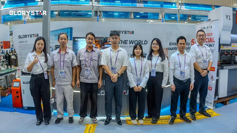 秋季廣交會現(xiàn)場首日流量爆滿！力星激光科技盛宴攬獲海內(nèi)外友人一致好評！