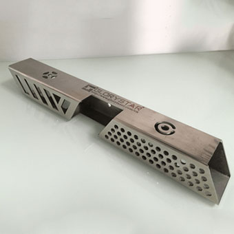 ???三卡盤激光切管機