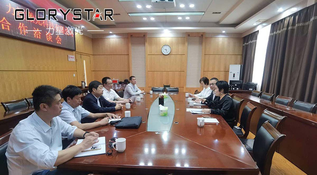 力星激光 | 劉總經(jīng)理回訪母校南陽(yáng)理工學(xué)院