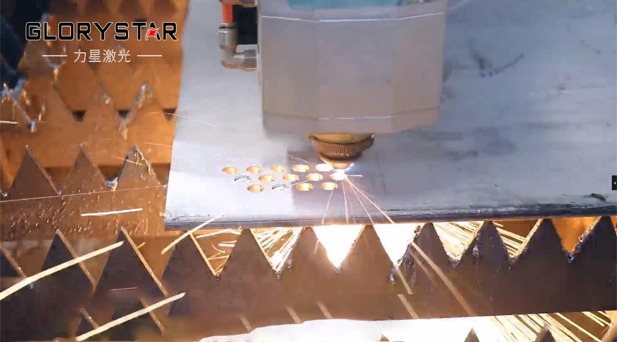 激光切割機(jī)切割圓點(diǎn)需要注意什么？