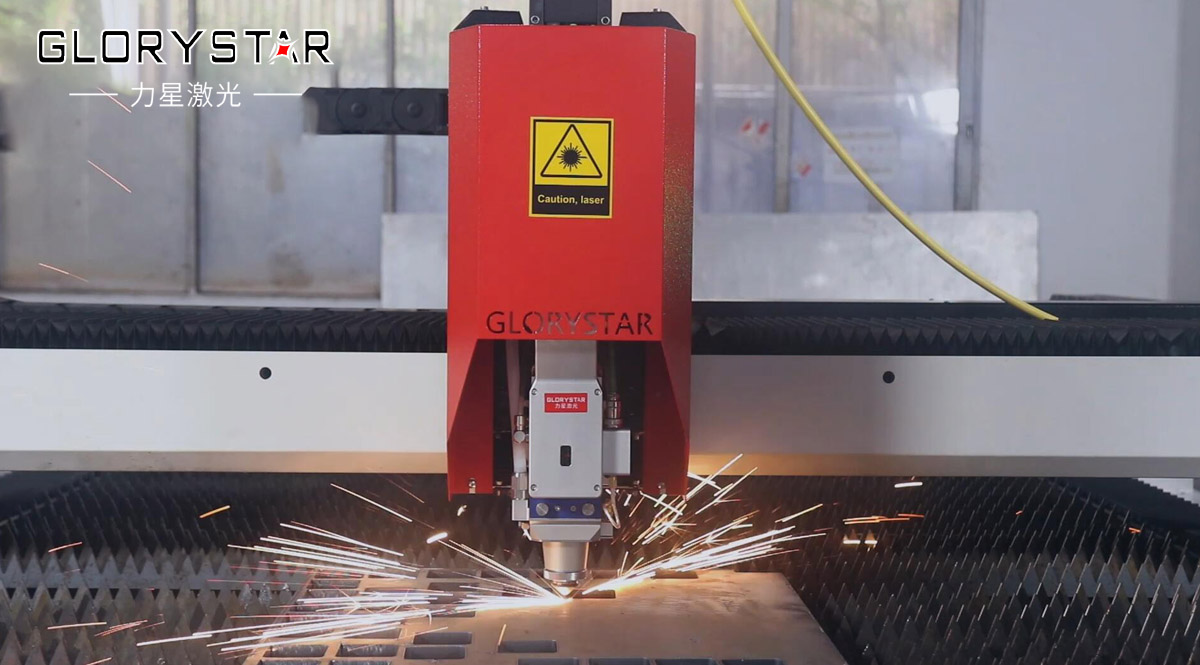 如何使用光纖激光切割機(jī)切割反射型金屬？