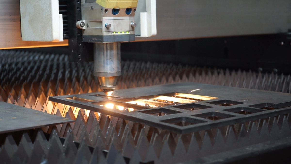 不銹鋼切割的焦點(diǎn)與切割面關(guān)聯(lián)，提升你的切割工藝！